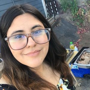 Meet your Posher, Karla